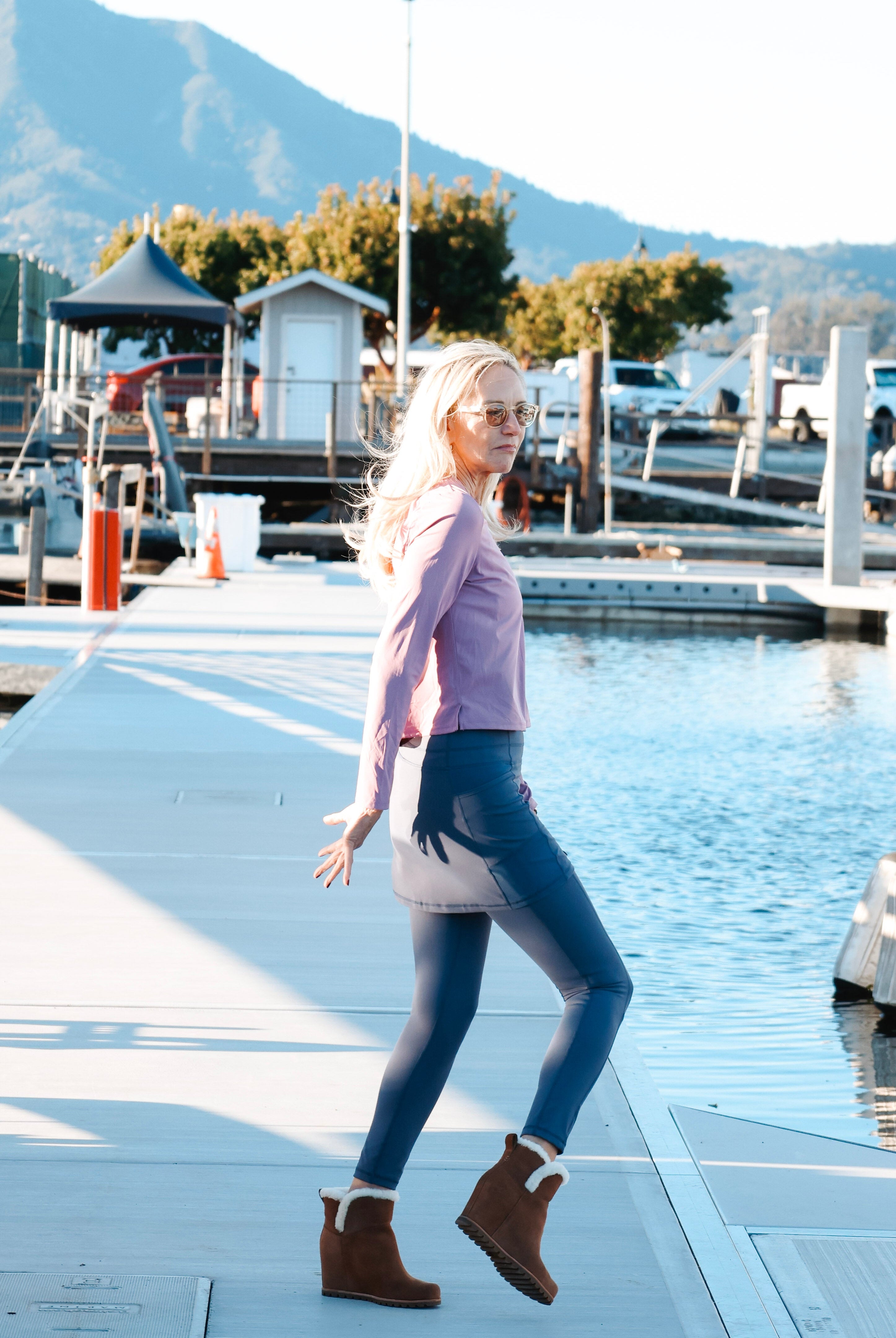 Ribbed Skirted Leggings in Long Blue